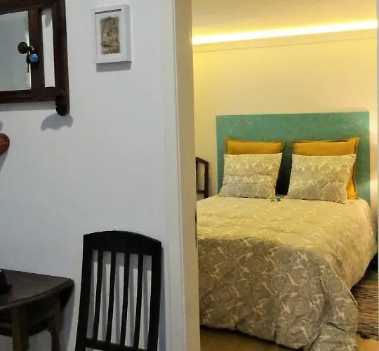 Casinhas Da Ajuda Nº25 Apartamento *